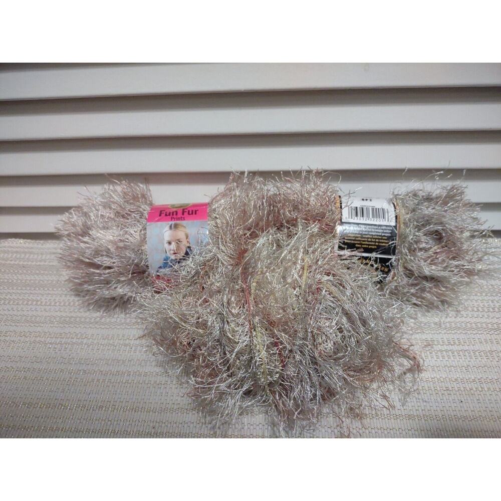 Lion Brand Fun Fur yarn 5 weight Sandstone 5.25 oz total weight 192 yards length